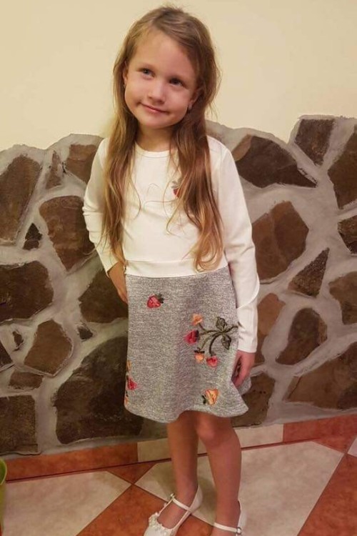 Csinos szamócás ruha