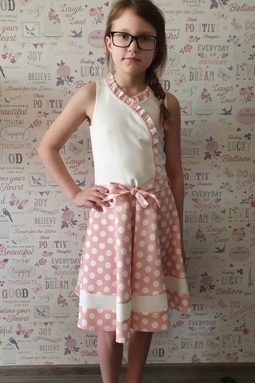 Chipi chips pöttyös alkalmi ruha 