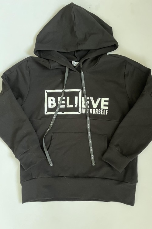 Believe fekete kapusznis pulóver 