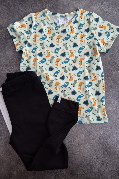 Linini krokodil pólós szett fekete nadrággal 