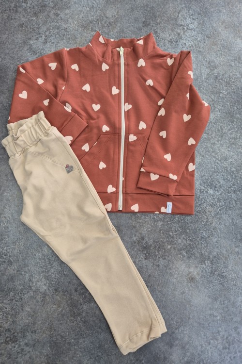 Linini szíves kardigános bézs nadrágos szett ovisoknak 