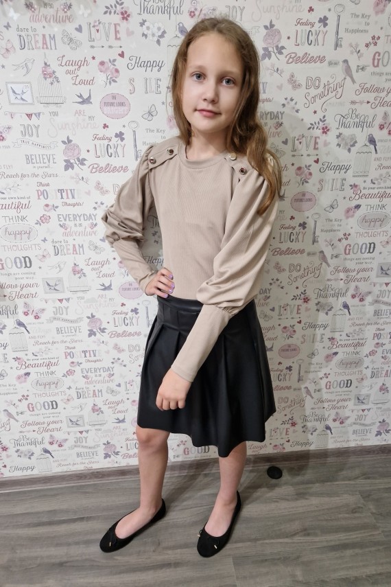 Mogyoró színű bordás elegáns felső 