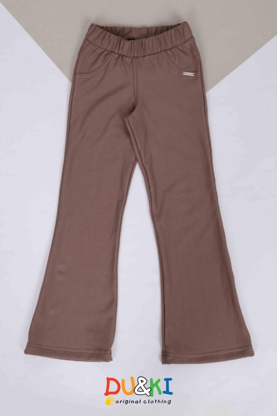 Du&ki bővülő szárú barna belül bolyhozott nadrág hozzá illő barna leveles felsővel 