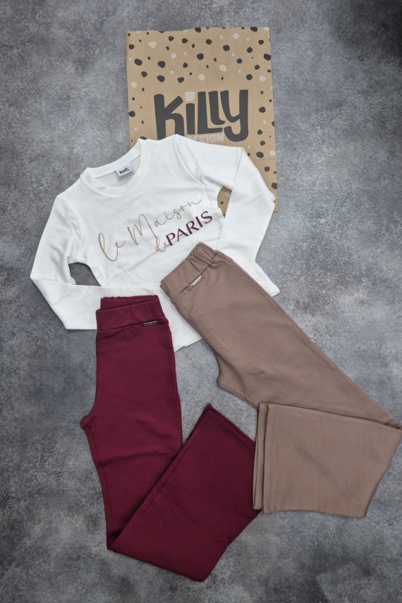 Killy design bolyhozott  puha anyagú ekrü felső,  bolyhozott meleg trapéz nadrágokkal kombinálva 